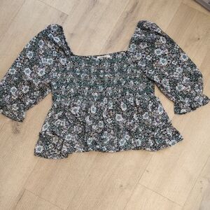 American Eagle Top, Green Floral Size L